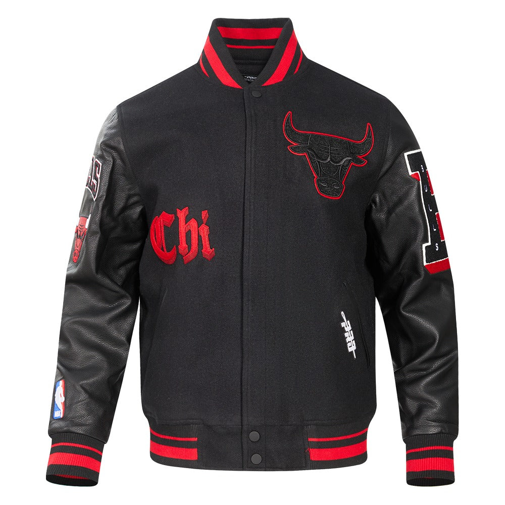 CHICAGO BULLS MEN'S VARSITY JACKET OLD ENGLISH