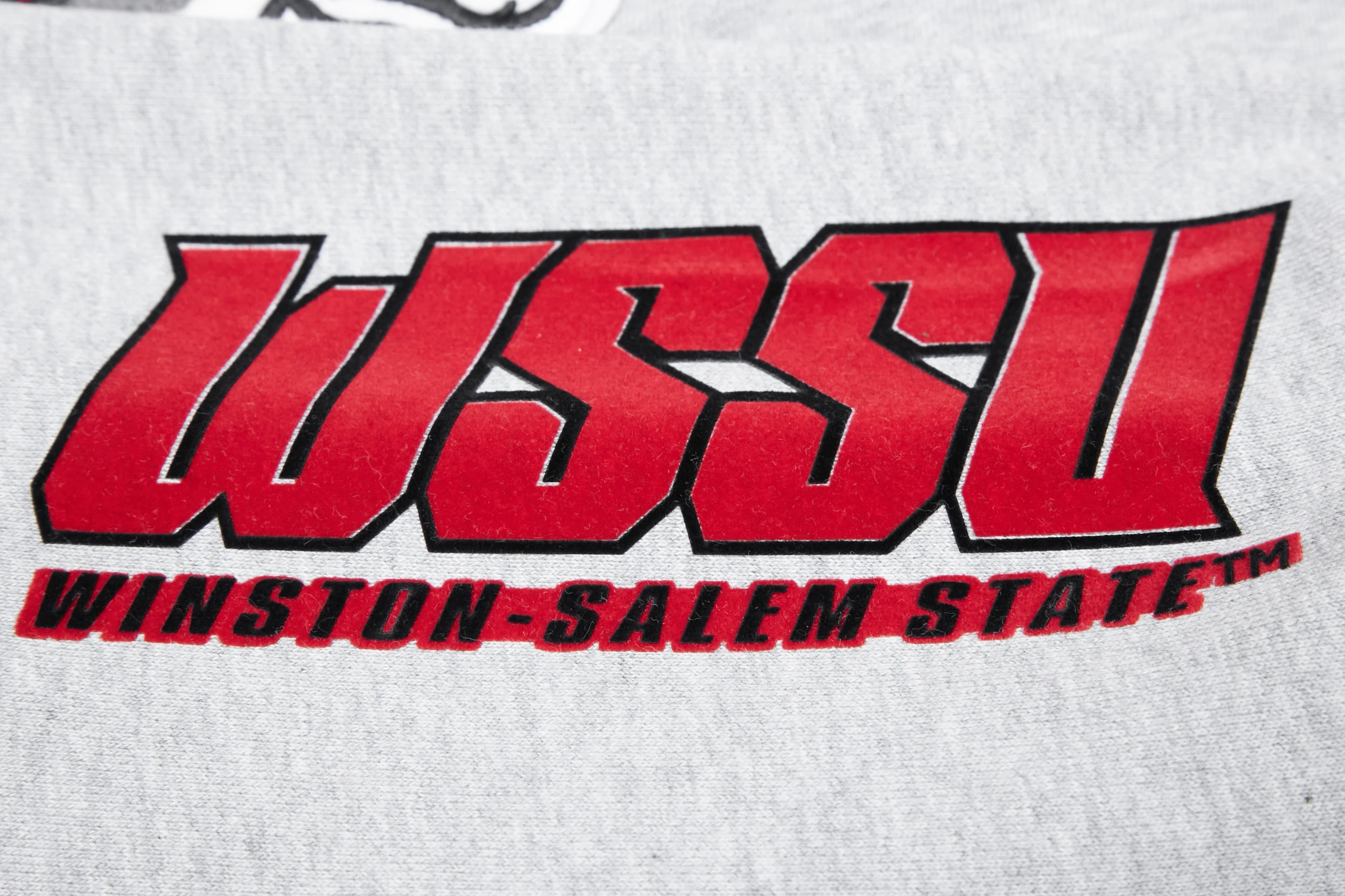 WINSTON SALEM STATE UNIVERSITY CLASSIC MEN'S STACKED LOGO CREWNECK