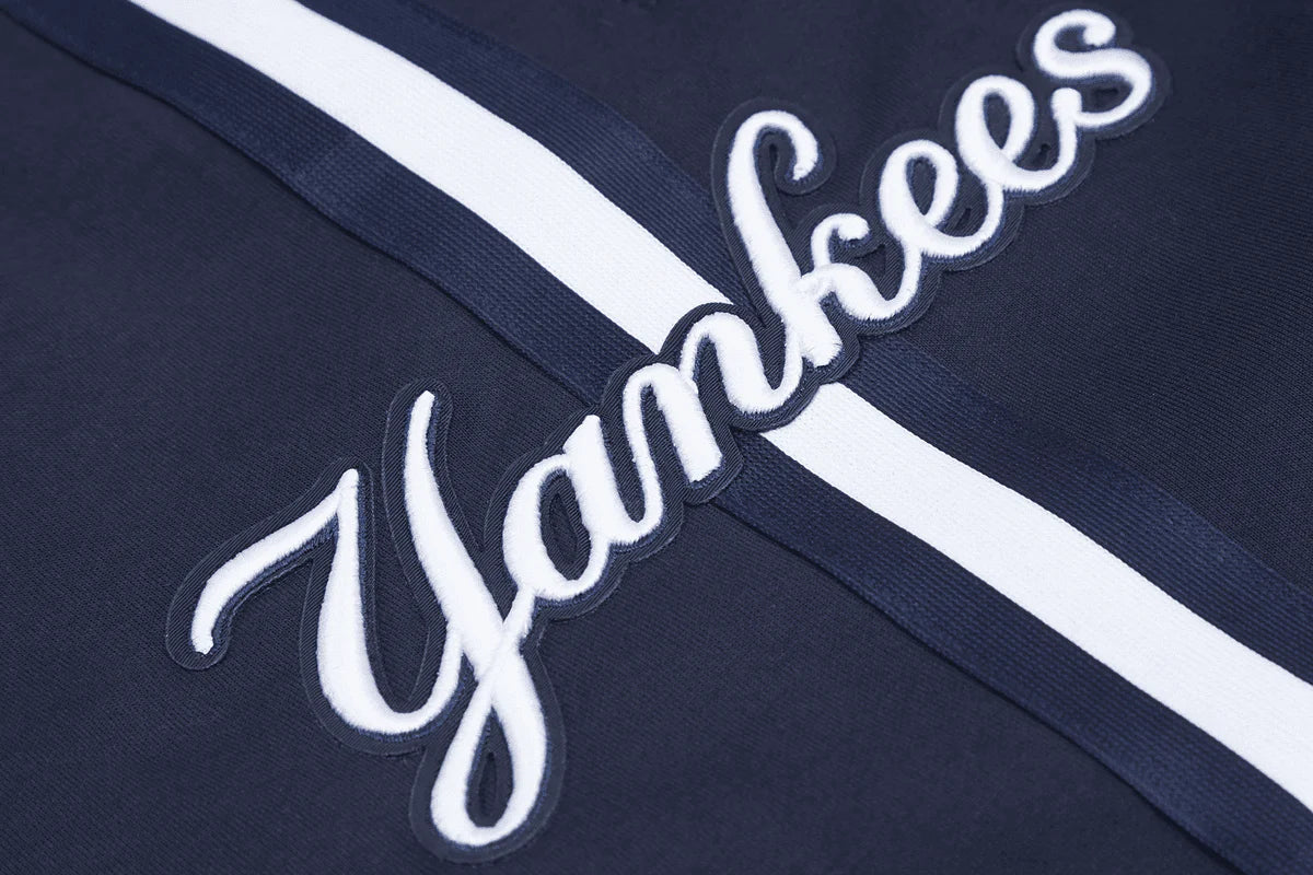 MLB NEW YORK YANKEES CLASSIC CHENILLE MEN'S SHORT