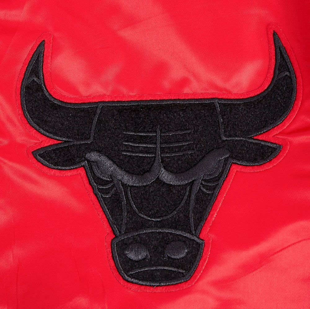 CHICAGO BULLS OLD ENGLISH LOGO SATIN JACKET