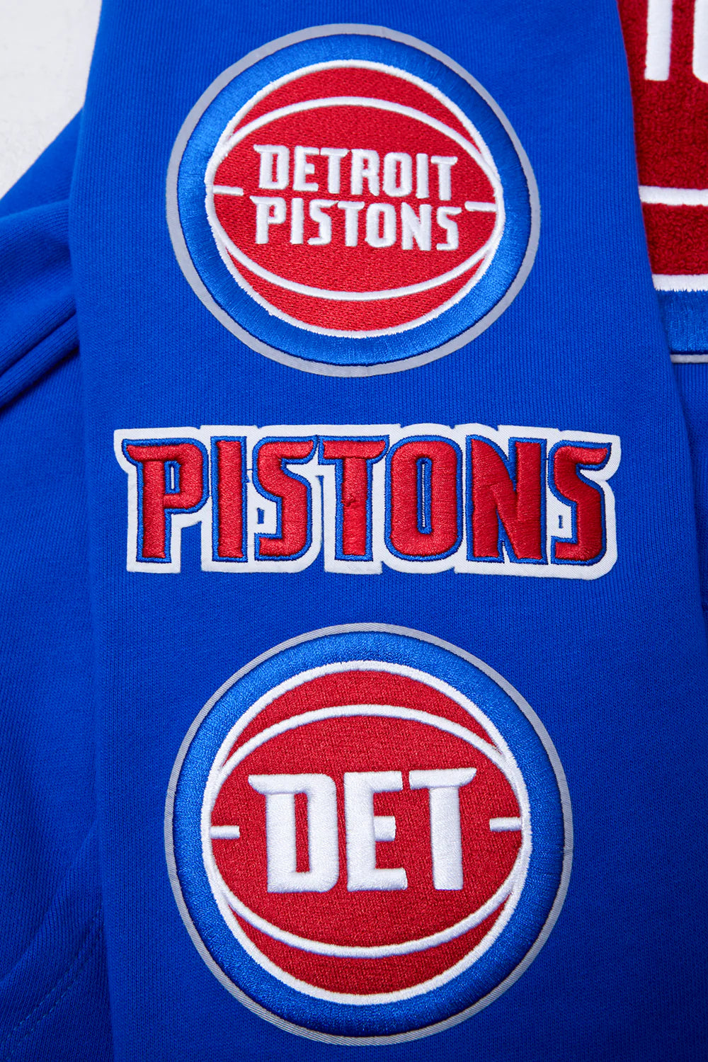 NBA DETROIT PISTONS RETRO CLASSIC MEN'S PULLOVER HOODIE