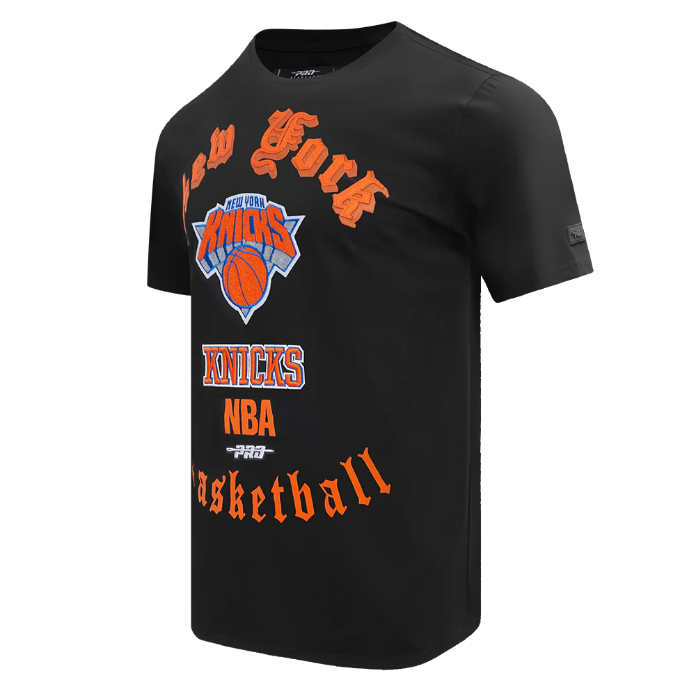 NBA NEW YORK KNICKS OLD ENGLISH MEN'S TEE