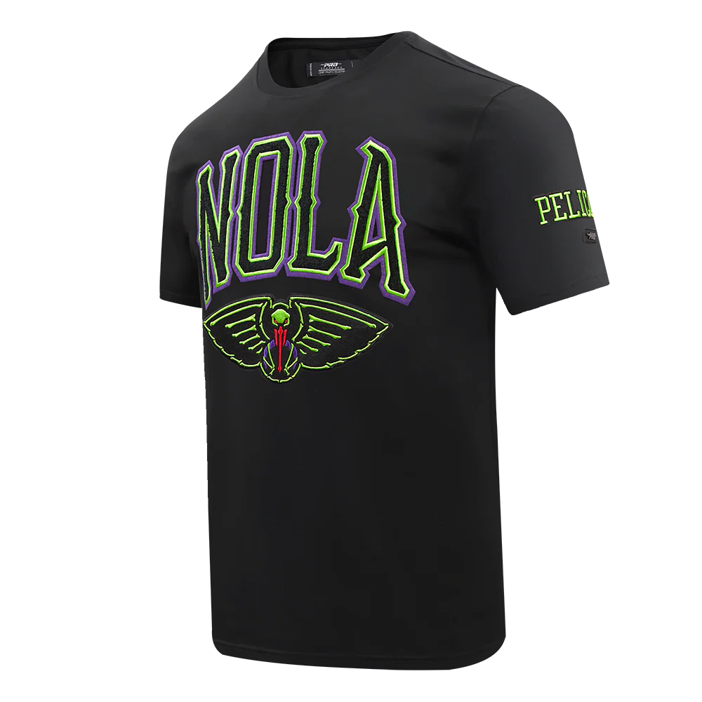 NBA NEW ORLEANS PELICANS MARDI GRAS MEN'S CHEST STACKED LOGO TEE