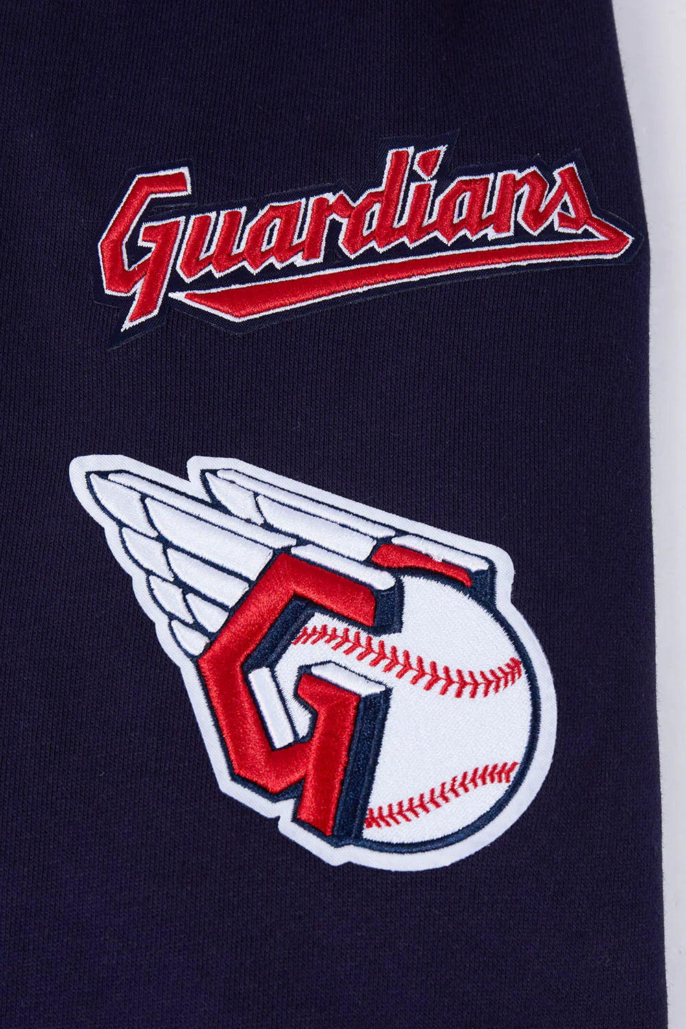 MLB CLEVELAND GUARDIANS RETRO CLASSIC MEN'S PULLOVER HOODIE